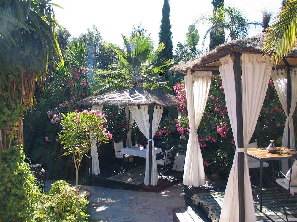 Ddg Retreat Hotel Casares Exterior foto