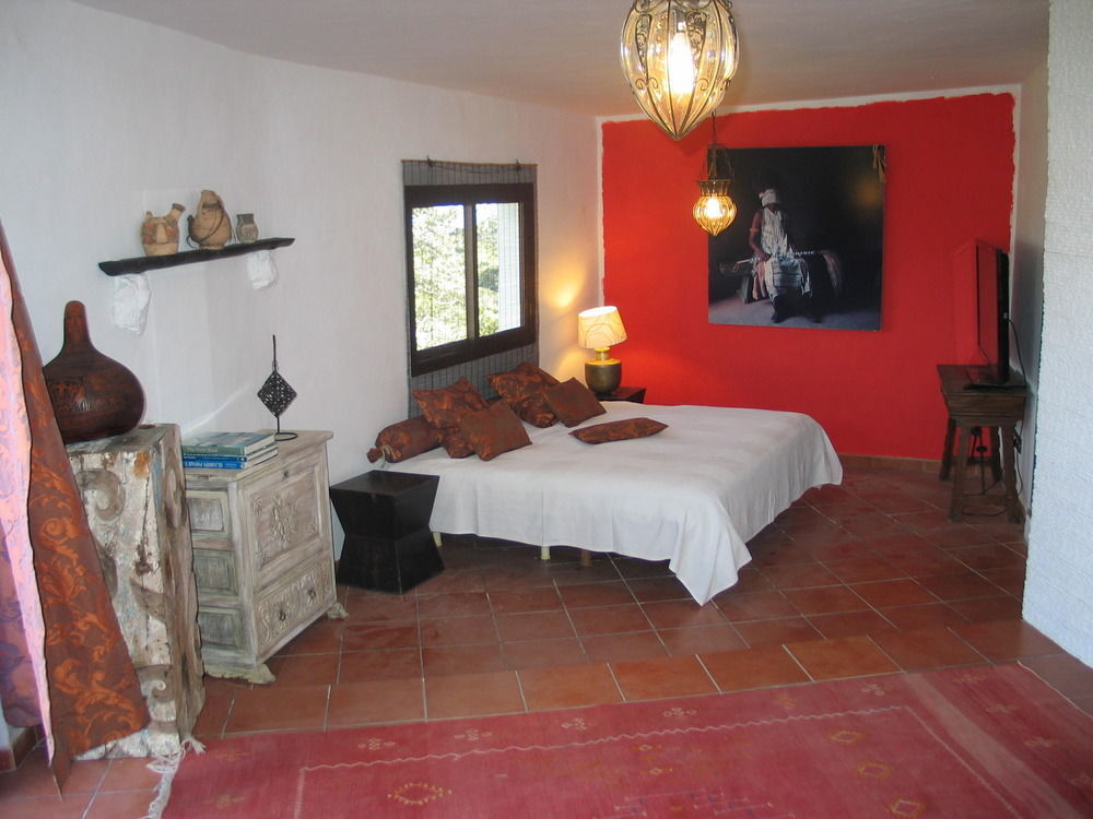 Ddg Retreat Hotel Casares Exterior foto